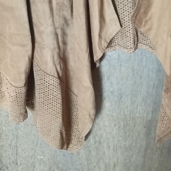 Chico's 2 Woman 12 Large Brown Faux Suede Drapey Flowy Perforated Detail Jacket - Picture 9 of 10